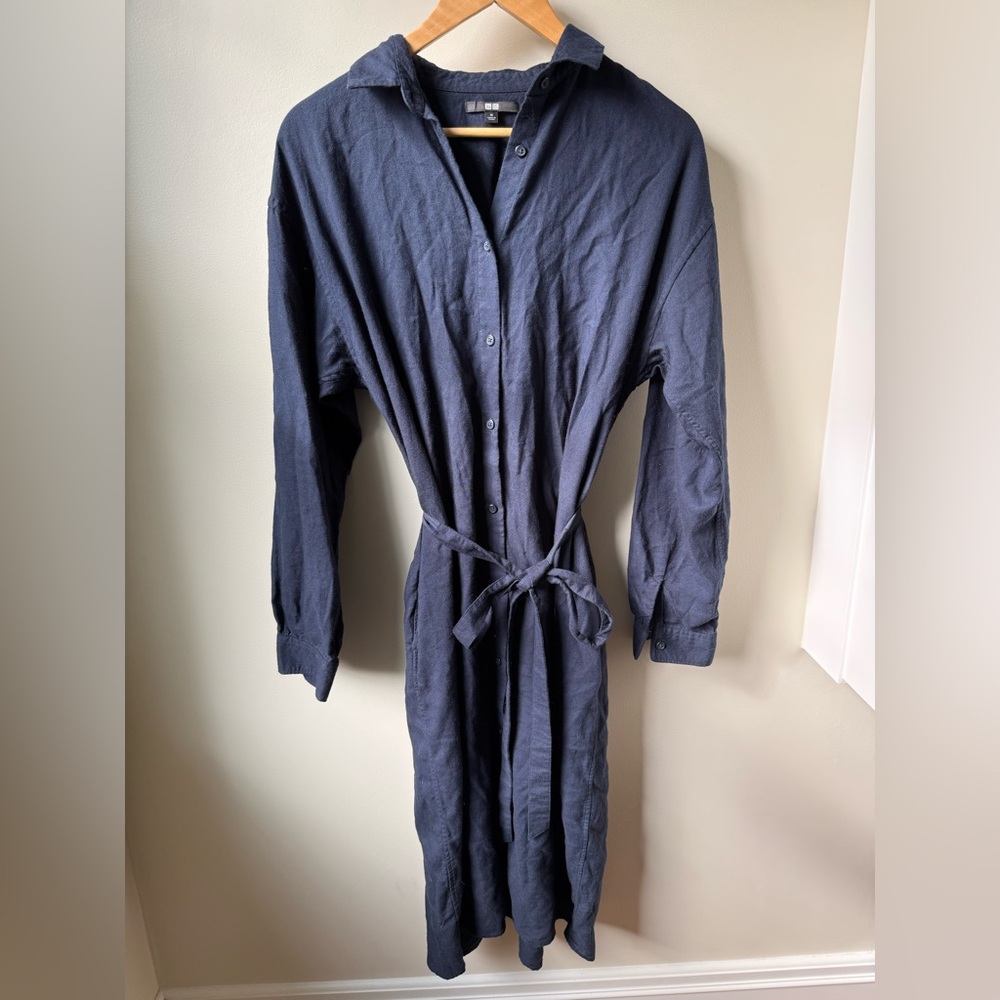 UNIQLO Shirt Dress Midi Navy Blue Classic Soft Preppy Pockets‎ Fall Feminine M